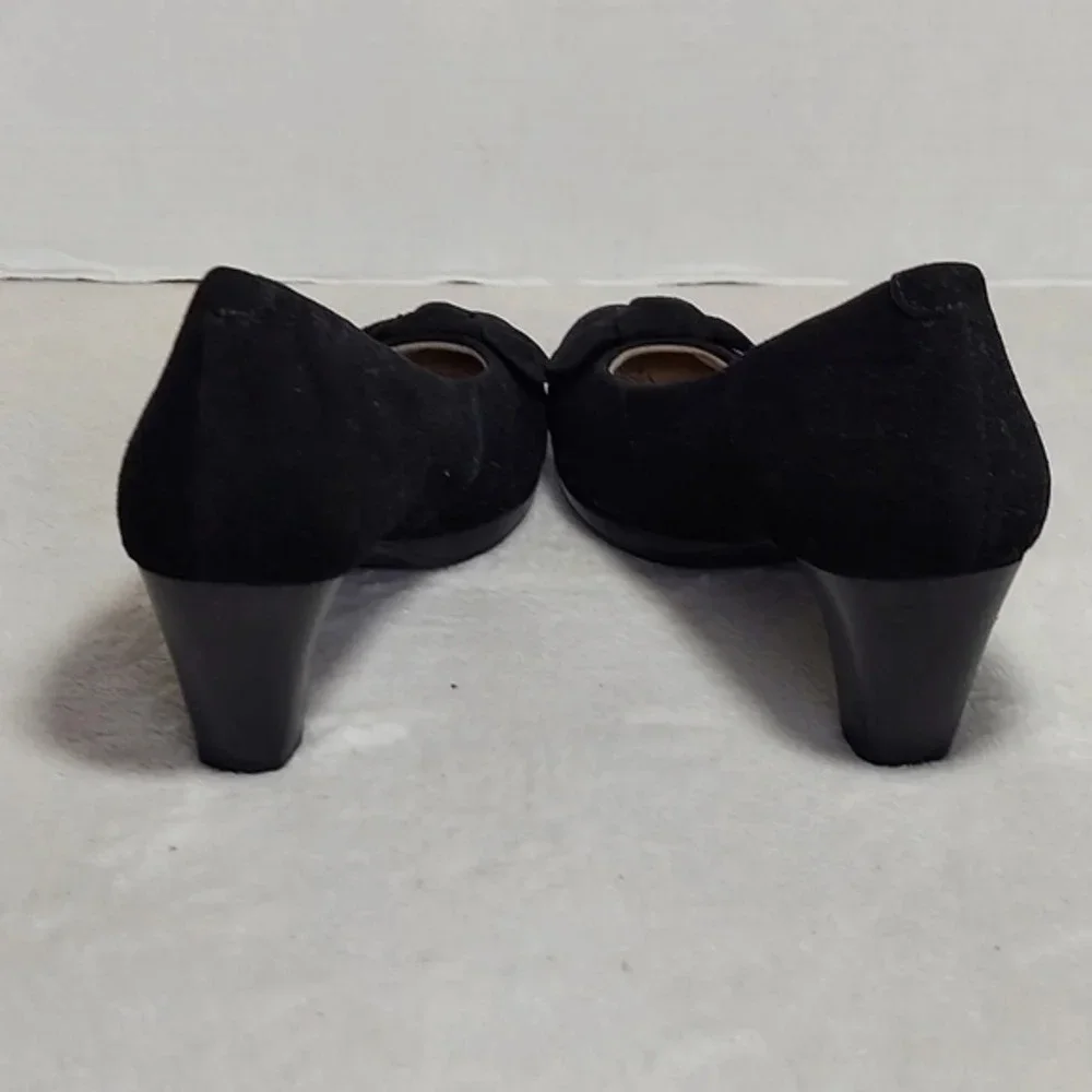 Kumfs black suede